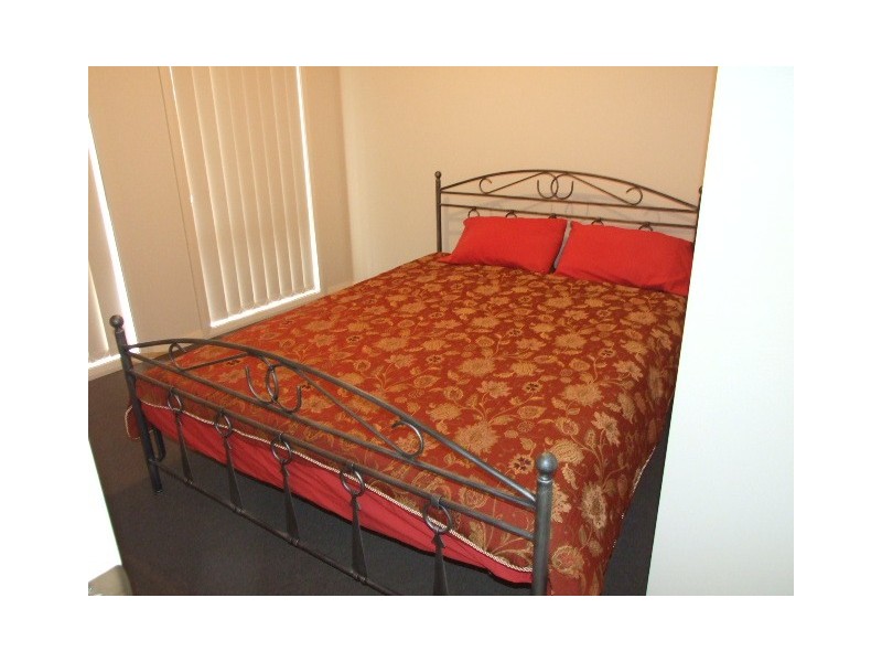 3/80 Close Street, Parkes NSW 2870