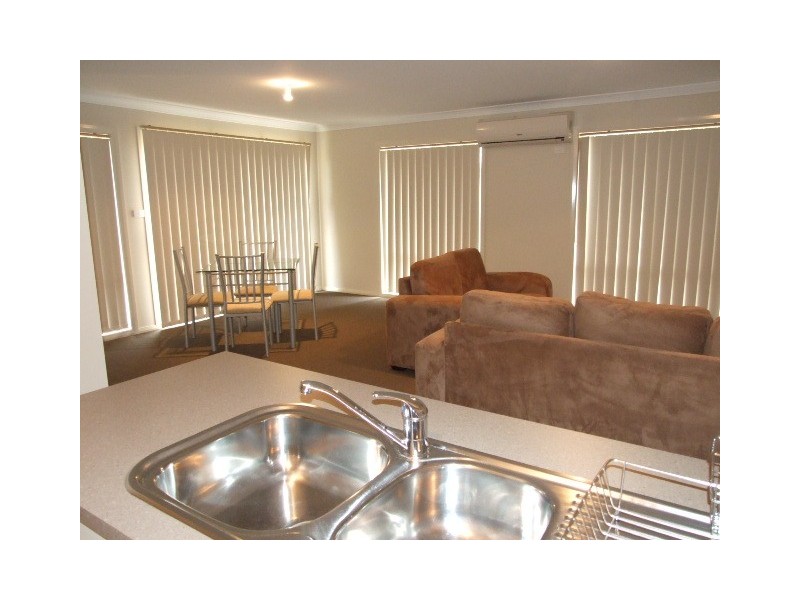 3/80 Close Street, Parkes NSW 2870
