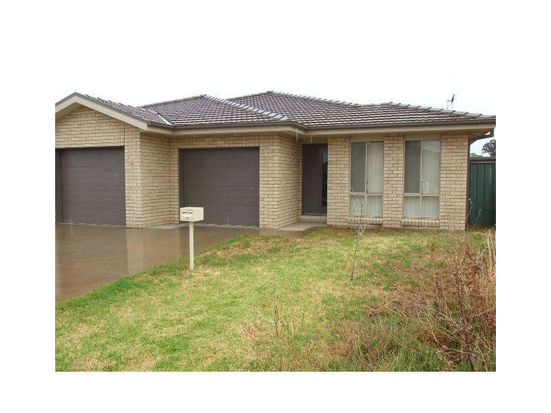 4/80 Close Street, Parkes NSW 2870