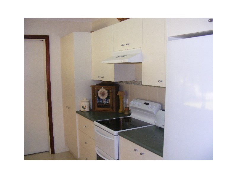 9 Willbe Street, Eugowra NSW 2806