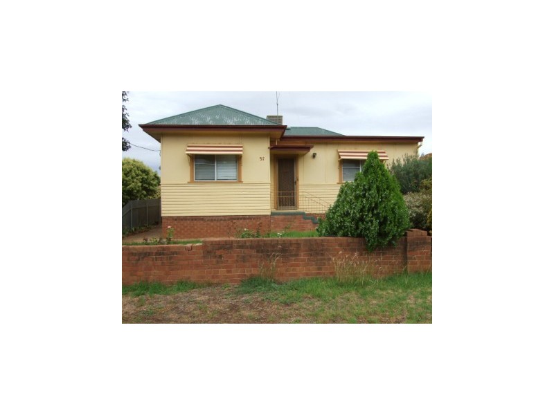 57 Woodward Street, Parkes NSW 2870