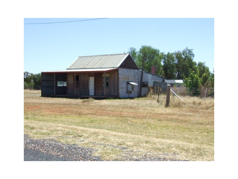 11 Station Street, Bogan Gate NSW 2876