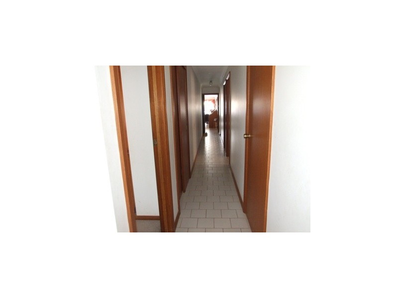 15 Patterson Street, Parkes NSW 2870