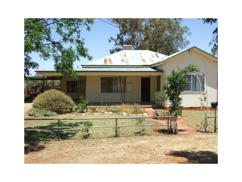 43 Brolgan Road, Parkes NSW 2870