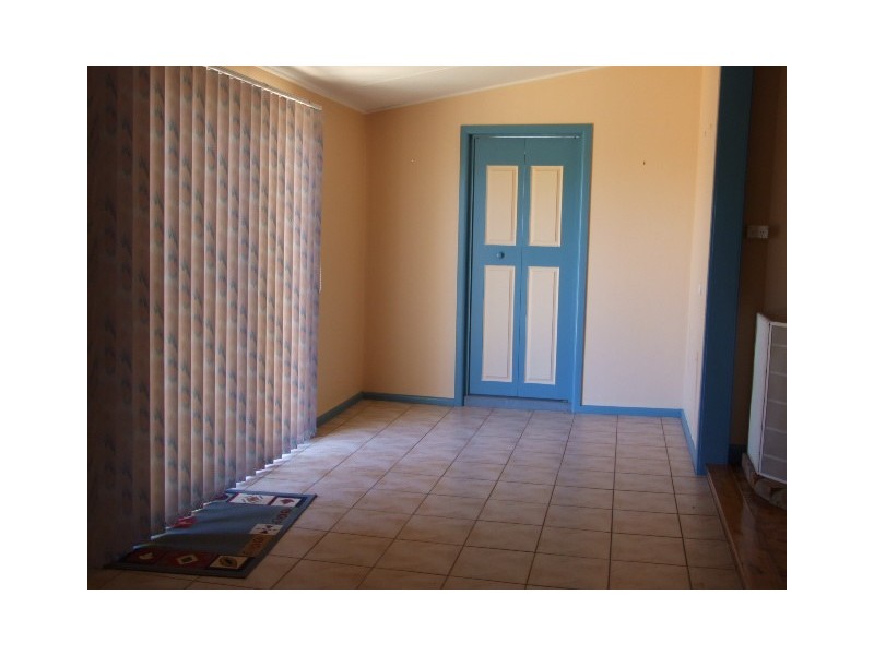 43 Brolgan Road, Parkes NSW 2870