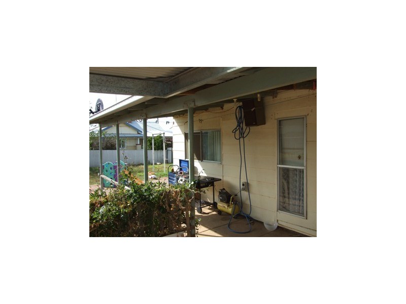 34 May Street, Parkes NSW 2870