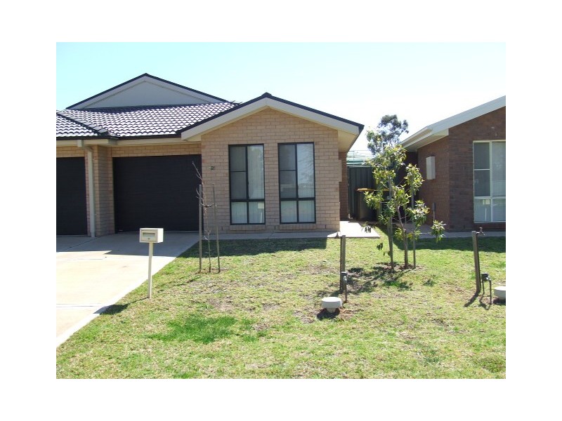 76A, 74B, 78A & 82B Close Street, Parkes NSW 2870