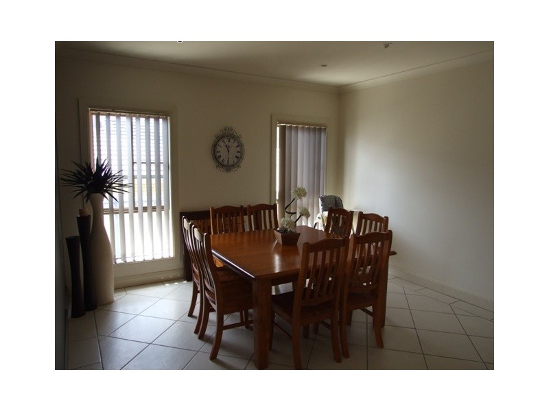 4 Vaucluse Place, Parkes NSW 2870