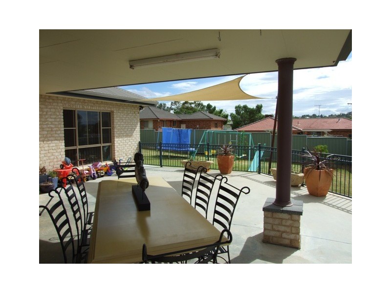 4 Vaucluse Place, Parkes NSW 2870