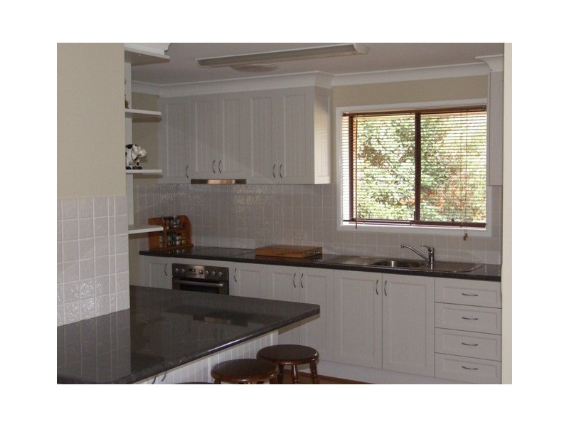 13 Glenhaven Ave, Parkes NSW 2870