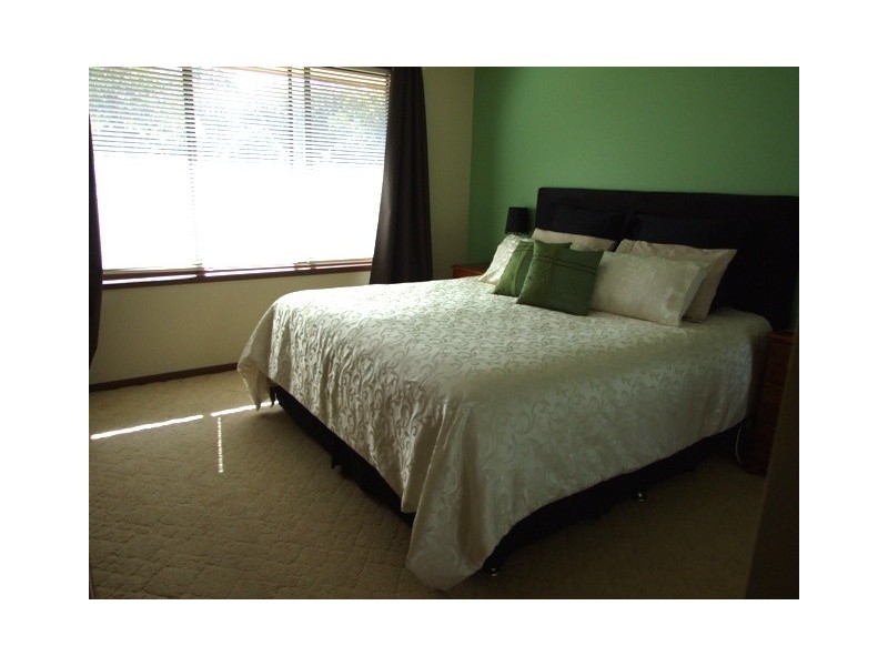 9 Want Street, Parkes NSW 2870