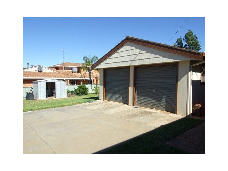 9 Want Street, Parkes NSW 2870