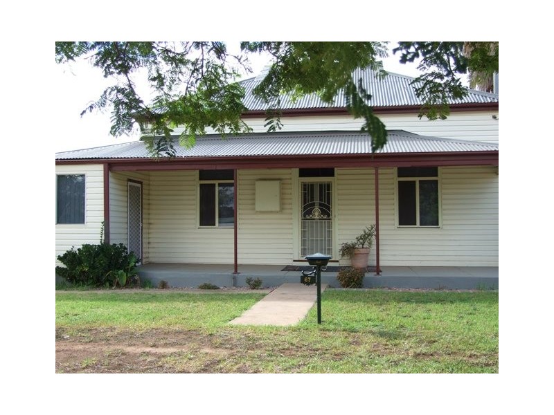 67 Hill Street, Parkes NSW 2870