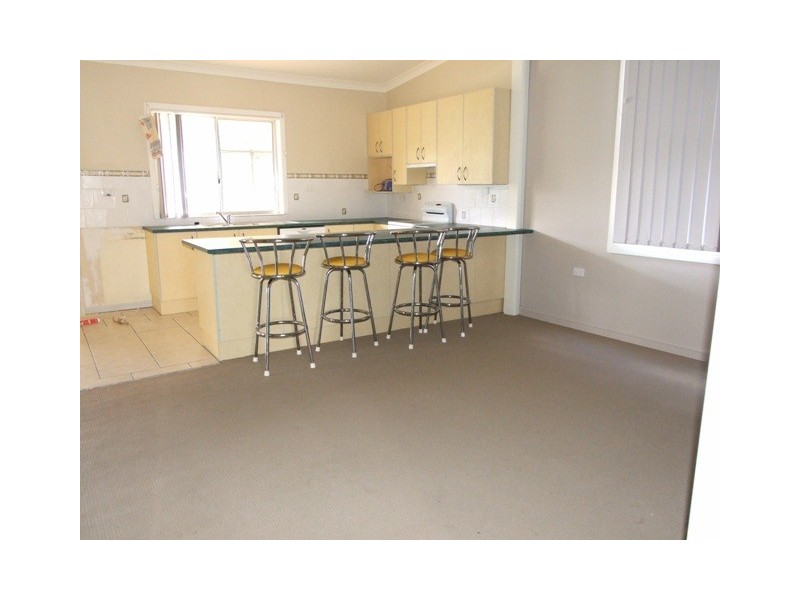 67 Hill Street, Parkes NSW 2870