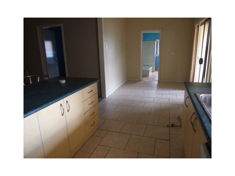 67 Hill Street, Parkes NSW 2870