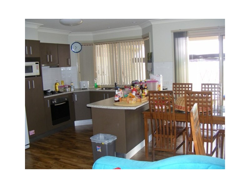 3 Cedar Cres, Parkes NSW 2870