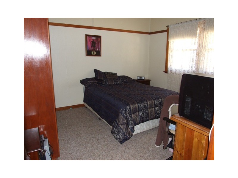 12 Lynch Street, Parkes NSW 2870