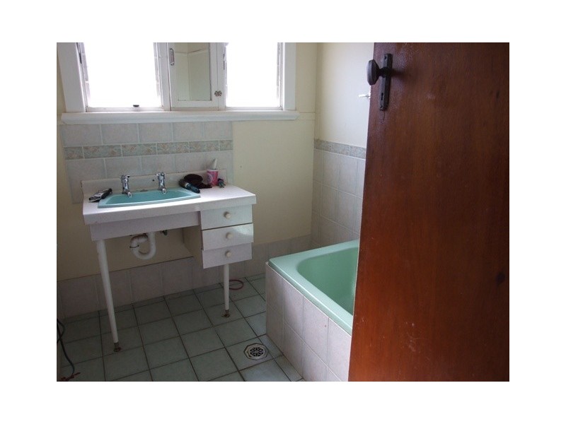 12 Lynch Street, Parkes NSW 2870