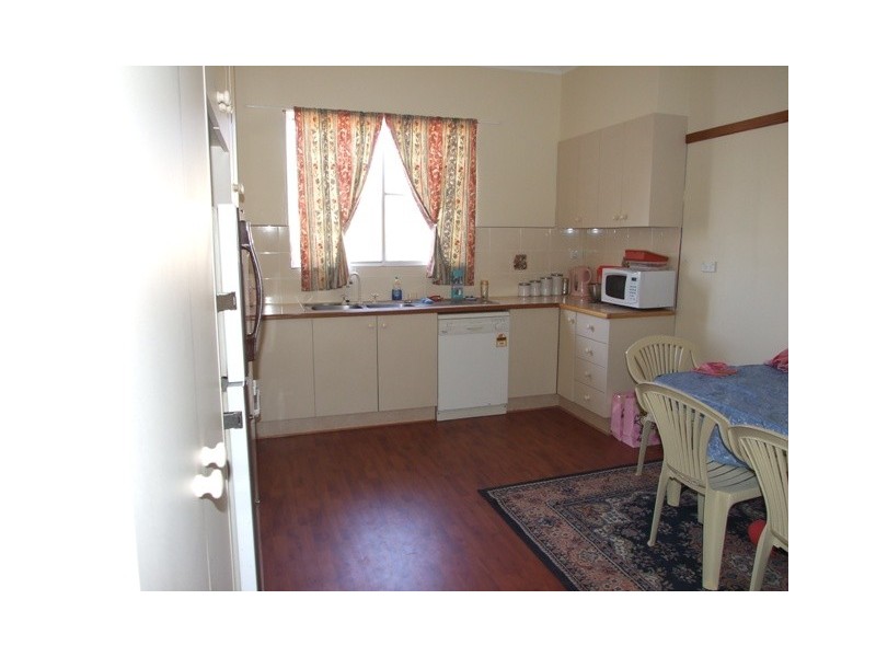 12 Lynch Street, Parkes NSW 2870