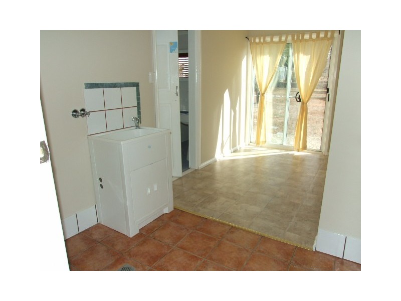 4 Thornbury Street, Parkes NSW 2870