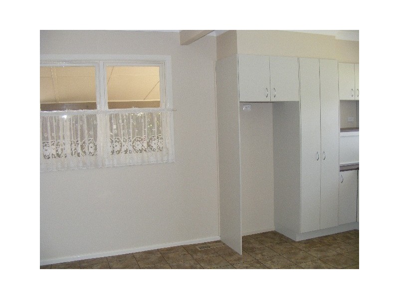 9 Captain Wilson Ave, Parkes NSW 2870
