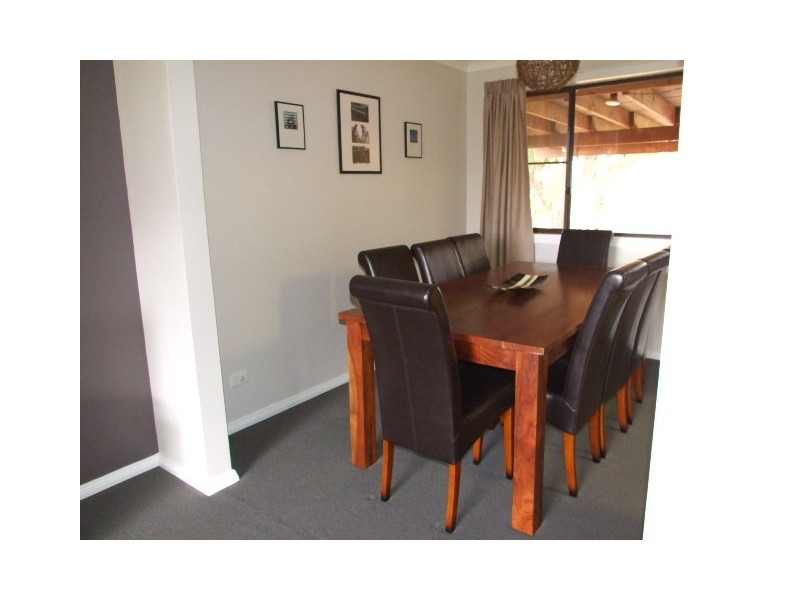 11A Barton Street, Parkes NSW 2870