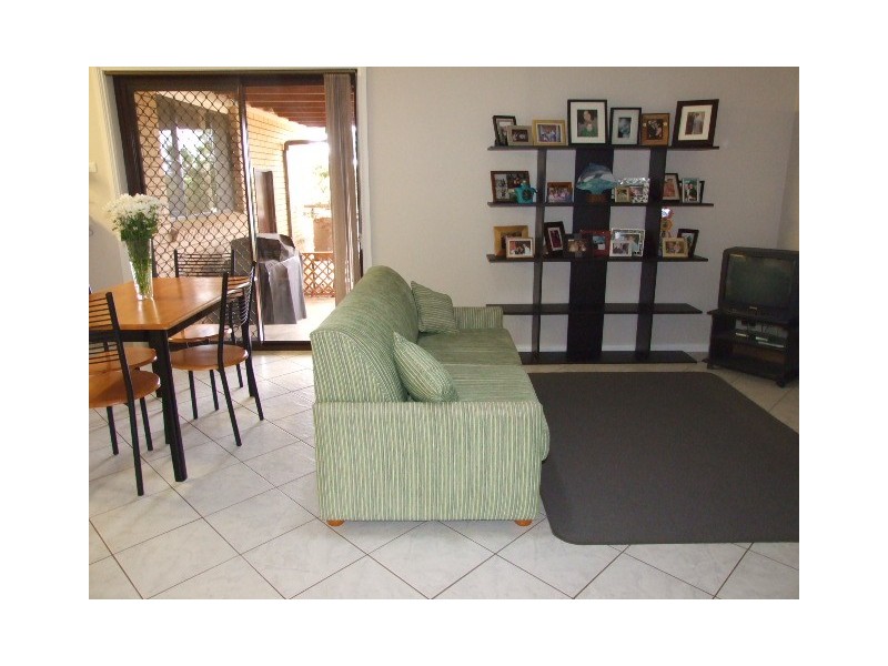 11A Barton Street, Parkes NSW 2870