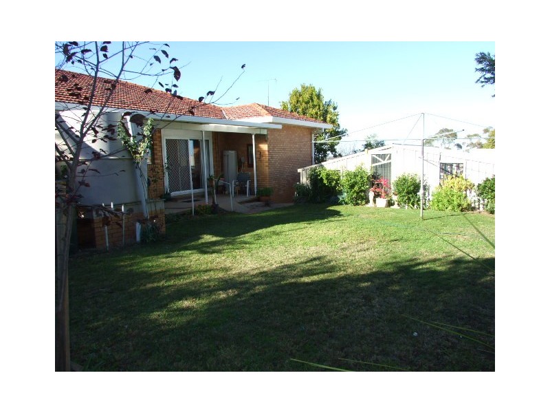 4 Lorger Street, Parkes NSW 2870