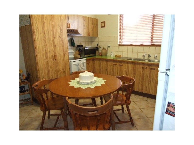 129 Victoria Street, Parkes NSW 2870