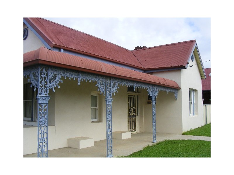 5 Cecile Street, Parkes NSW 2870