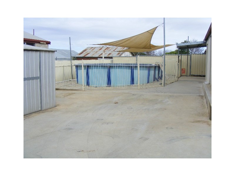 5 Cecile Street, Parkes NSW 2870