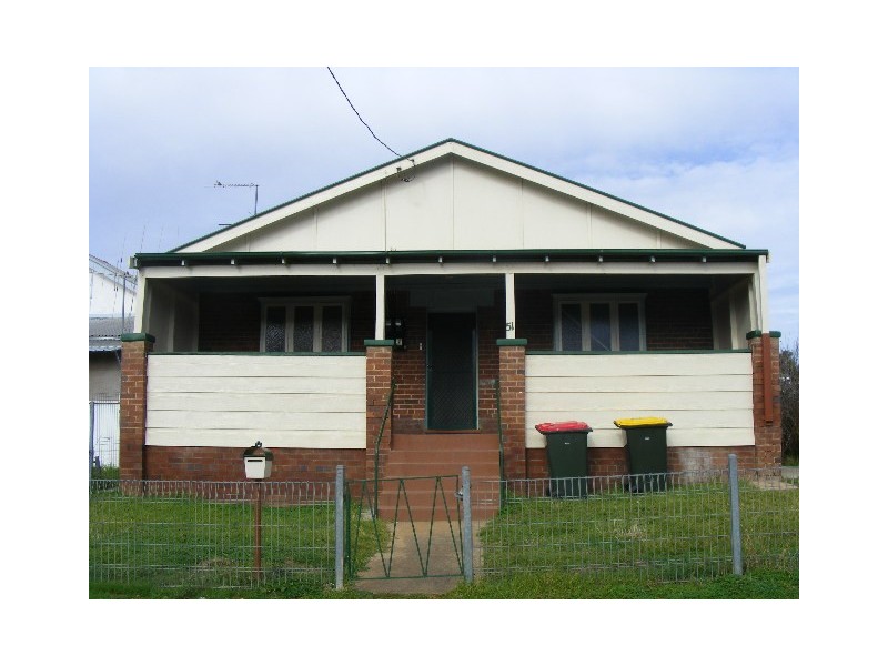 51 Woodward Street, Parkes NSW 2870