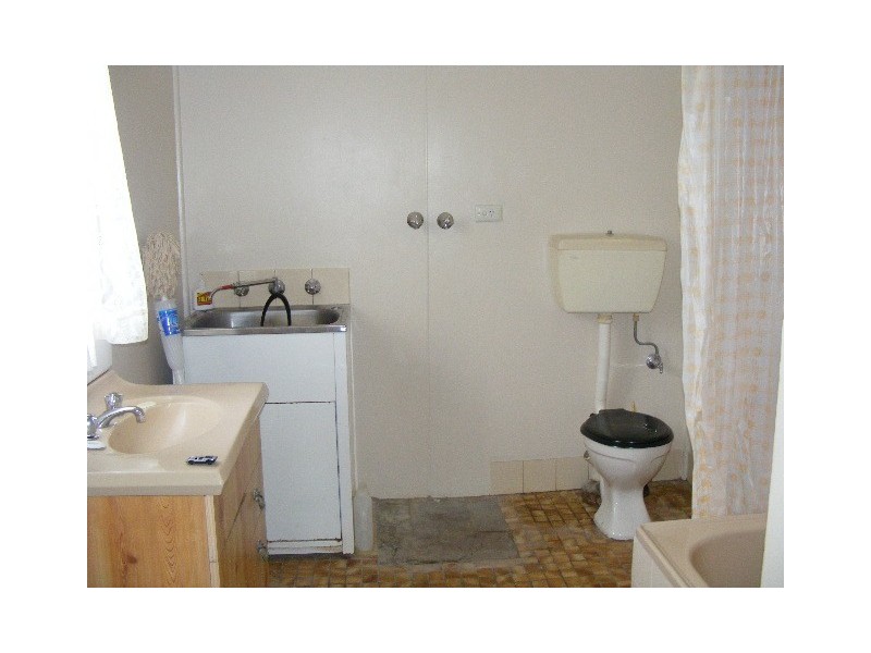 51 Woodward Street, Parkes NSW 2870