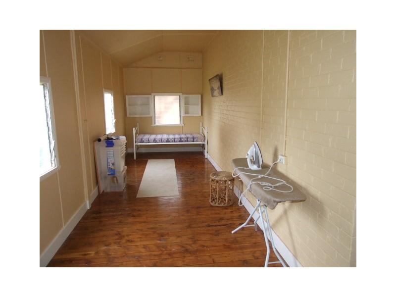 57 Bushman Street, Parkes NSW 2870