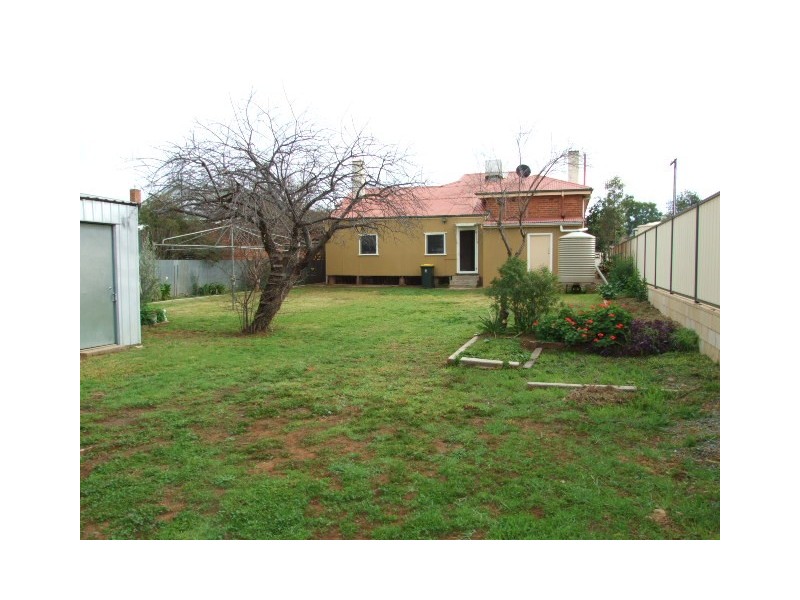 57 Bushman Street, Parkes NSW 2870