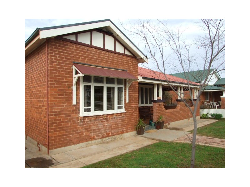 57 Bushman Street, Parkes NSW 2870