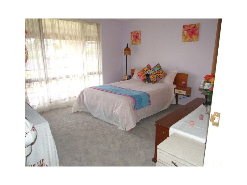 6 Park Street, Parkes NSW 2870