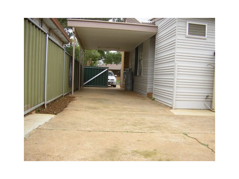 22 Thornbury Street, Parkes NSW 2870