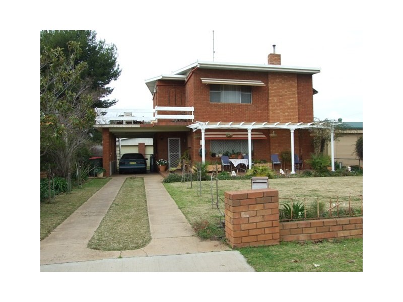 5 Bogan Street, Parkes NSW 2870