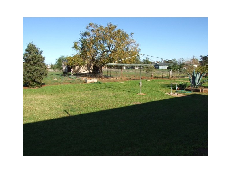 3 Dunns Lane, Parkes NSW 2870