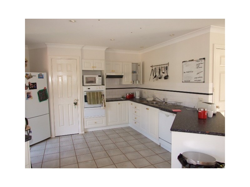 235 Nash Street, Parkes NSW 2870