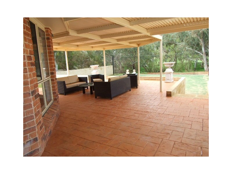 235 Nash Street, Parkes NSW 2870