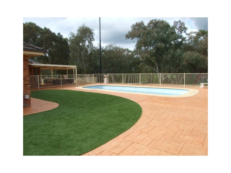 235 Nash Street, Parkes NSW 2870