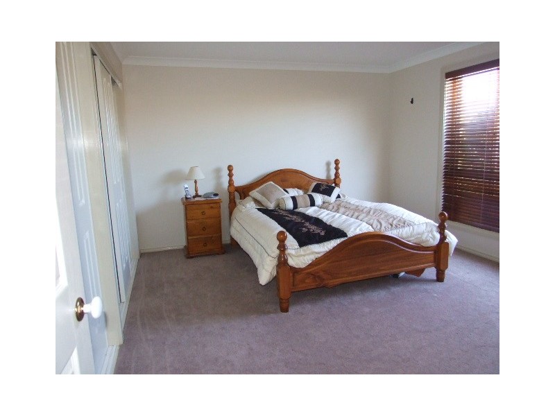 54 Best Street, Parkes NSW 2870