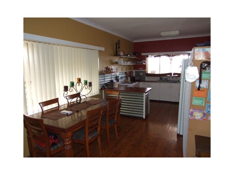 35 Rose Street, Parkes NSW 2870