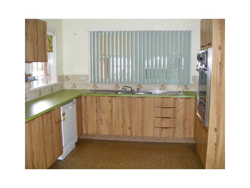 28 Wentworth Street, Parkes NSW 2870