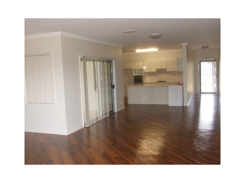 7 Koala Street, Parkes NSW 2870