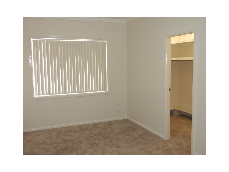 7 Koala Street, Parkes NSW 2870