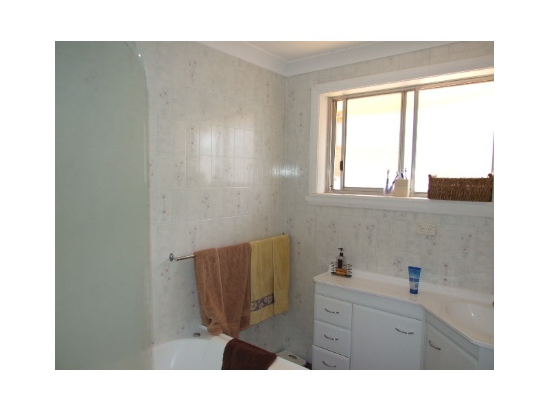 35 Mengarvie Road, Parkes NSW 2870