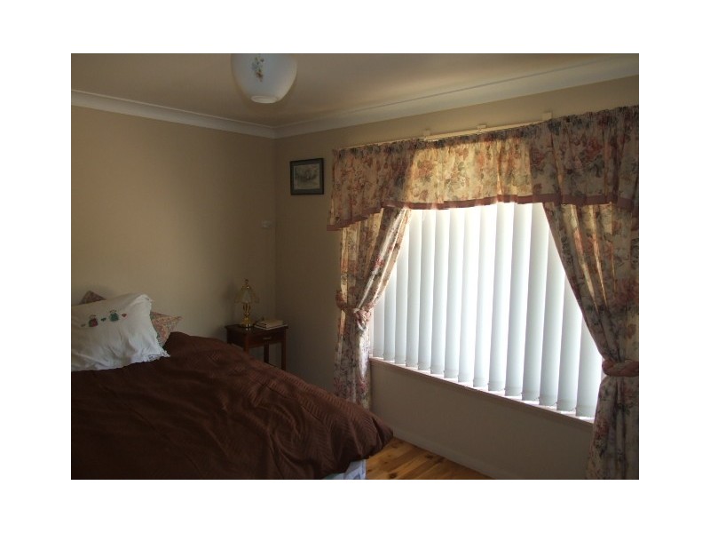 35 Mengarvie Road, Parkes NSW 2870